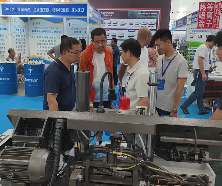 金鋒帶鋸床煙臺展會風(fēng)采